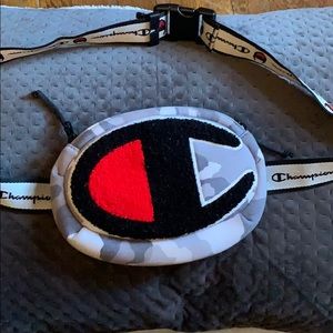 White camp waist bag